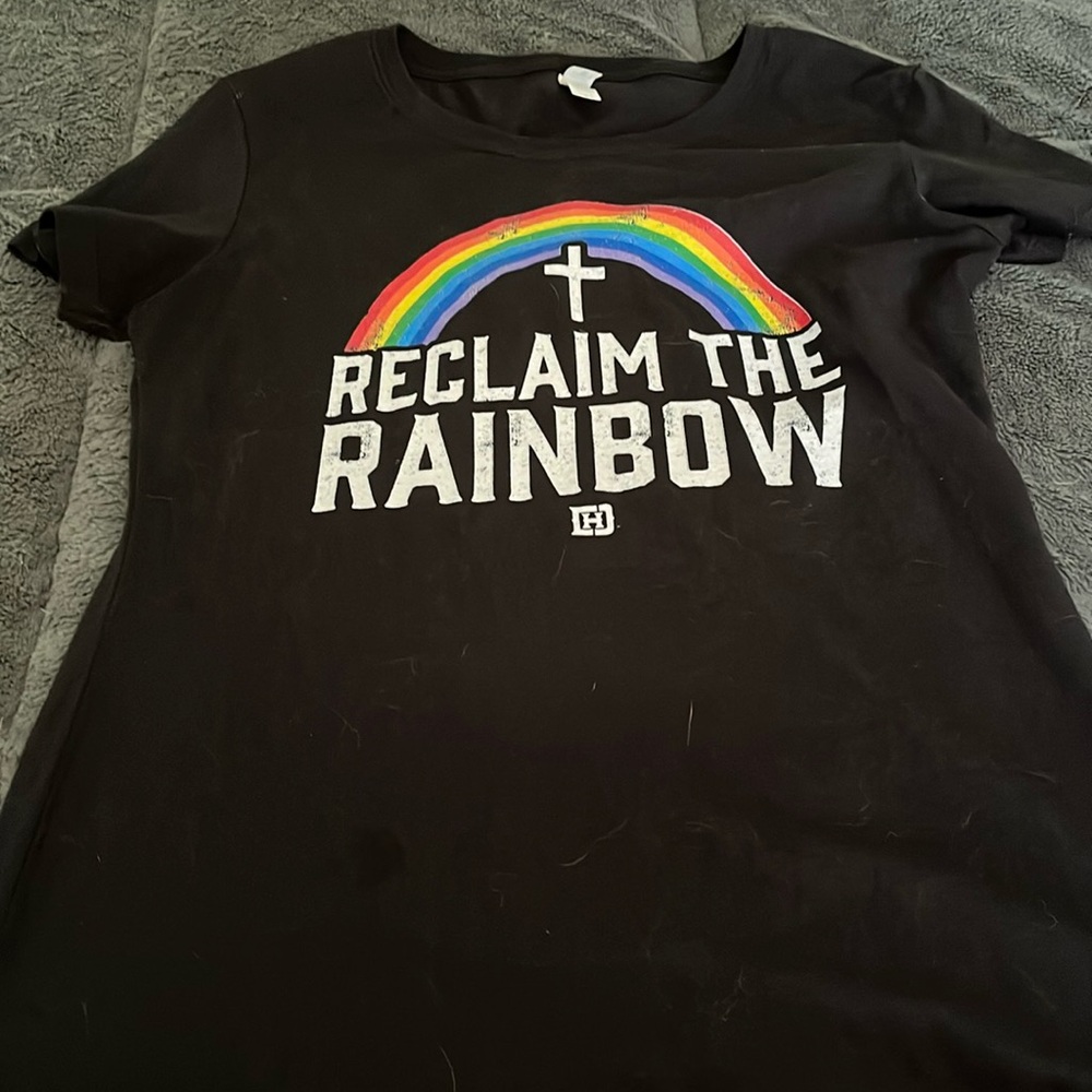 Girls or woman’s shirt